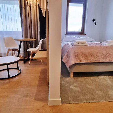 Prywatne Apartamenty W Hotelu - 365Pam Sarbinowo Luaran gambar