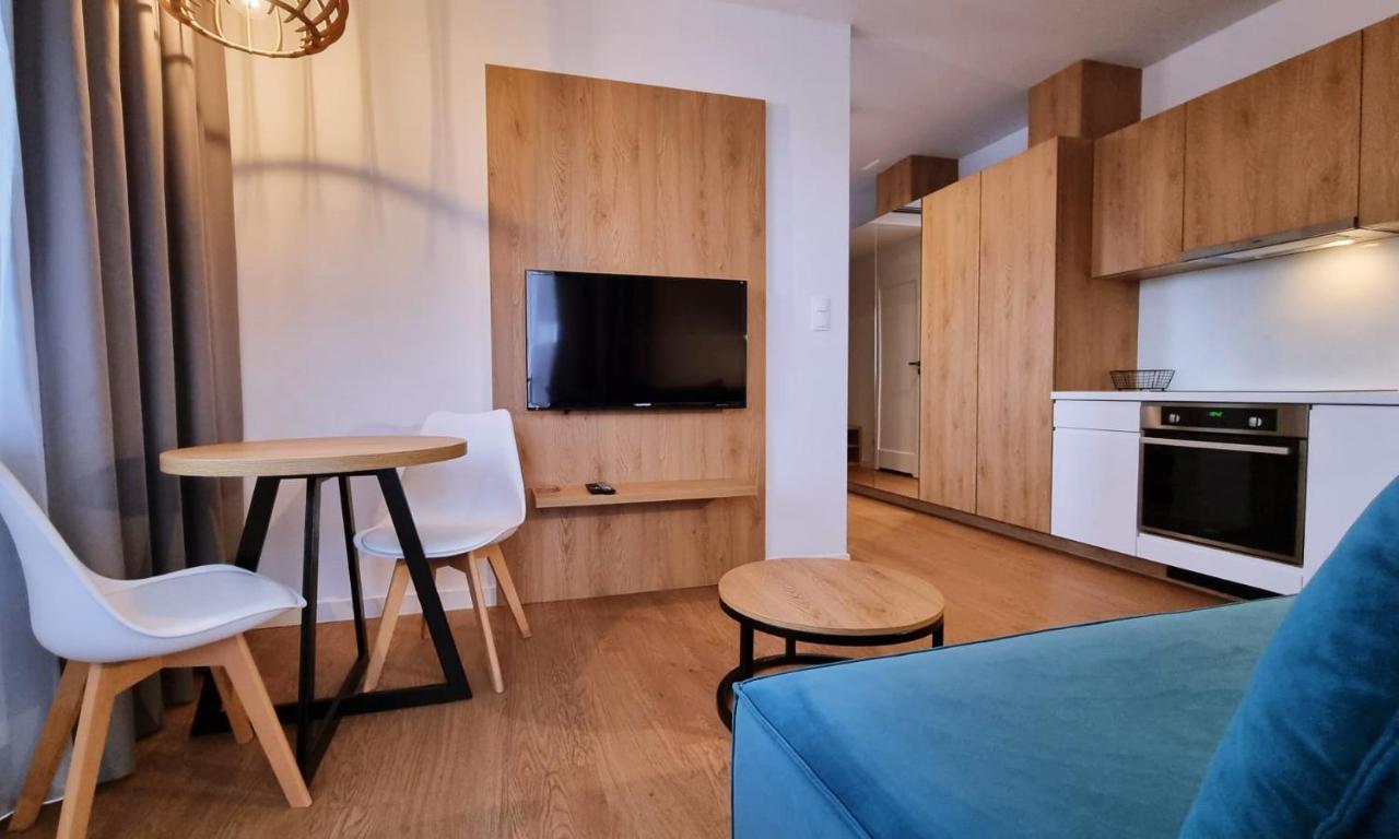 Prywatne Apartamenty W Hotelu - 365Pam Sarbinowo Luaran gambar